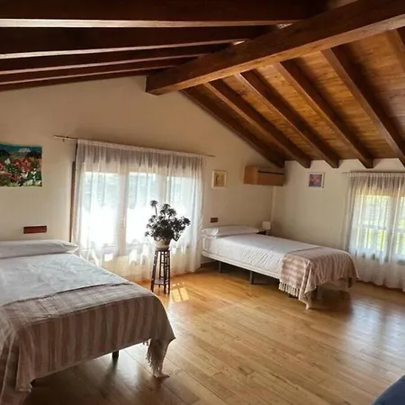 Casa Con Jacuzzi Holiday home Mompia