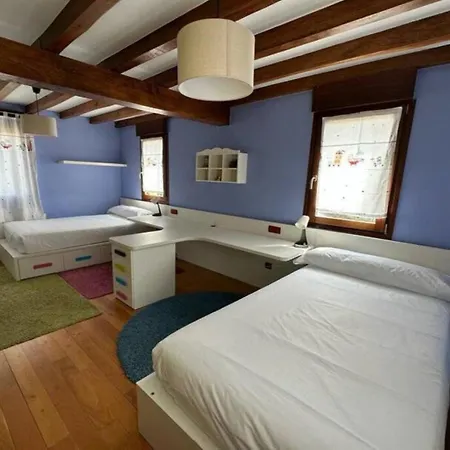 Casa Con Jacuzzi Mompia