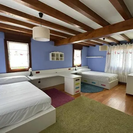 Casa Con Jacuzzi בית נופש *