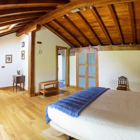 Casa Con Jacuzzi Mompía
