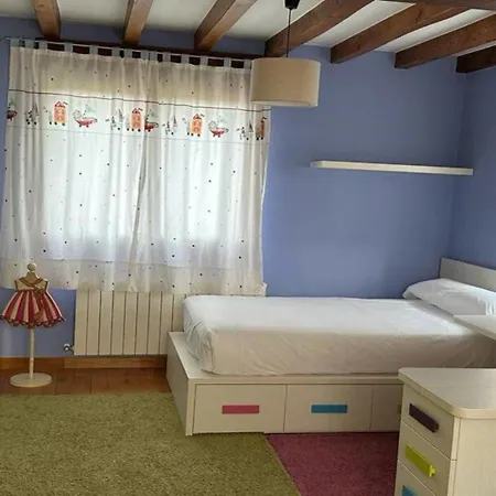 Casa Con Jacuzzi בית נופש Mompía