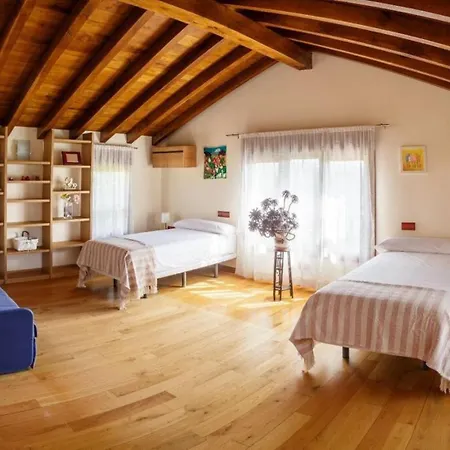 Casa Con Jacuzzi בית נופש Mompía